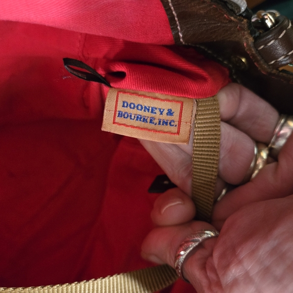 Dooney & Bourke Gabriella Black Leather Shoulder Bag - Picture 8 of 9